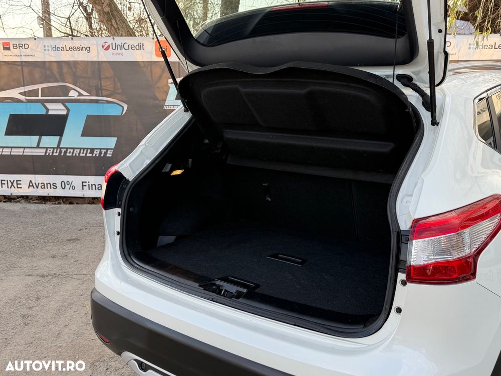 Nissan Qashqai 1.6 DCI N-Connecta - 28