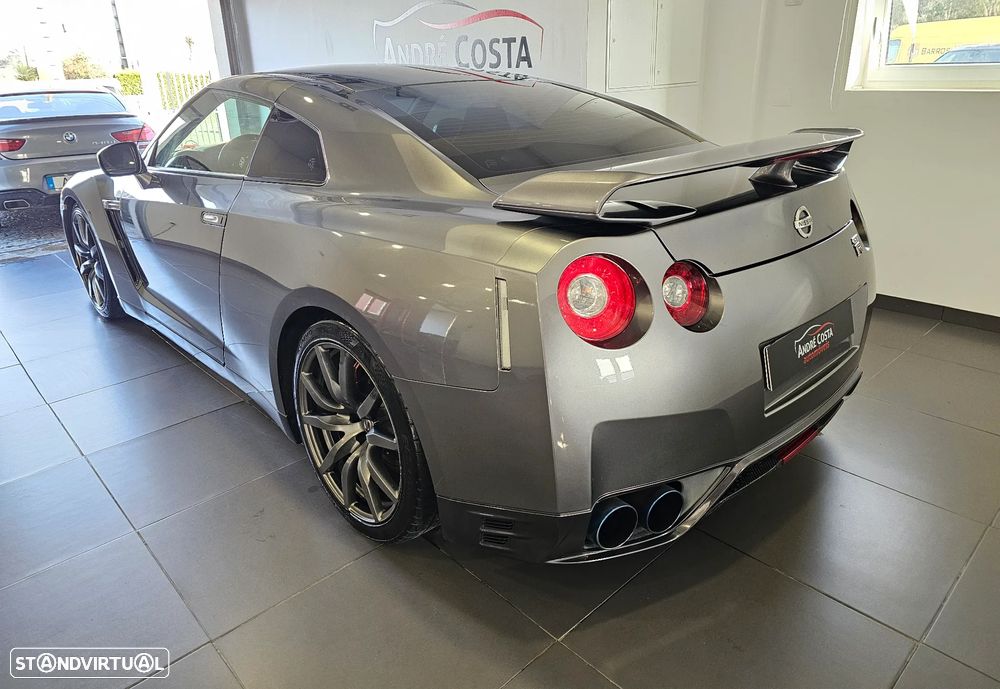 Nissan GT-R 3.8 V6 Black Edition - 10