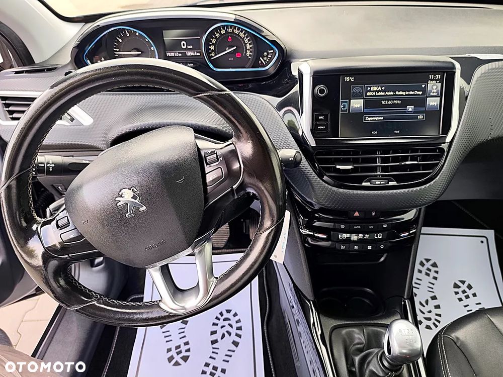 Peugeot 2008 - 10