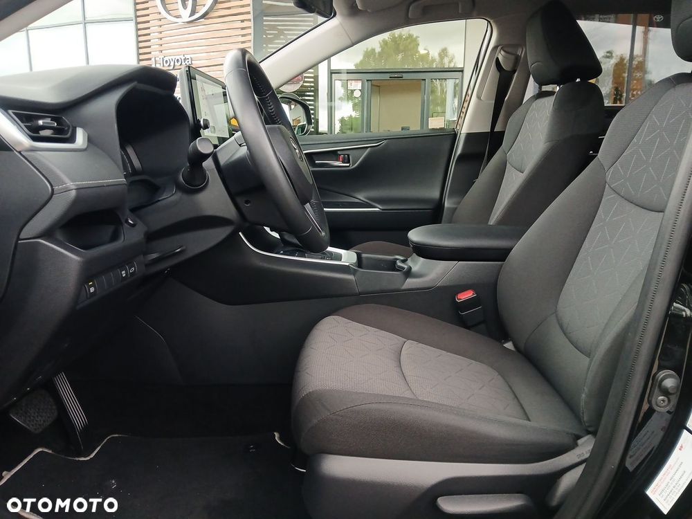 Toyota RAV4 - 18
