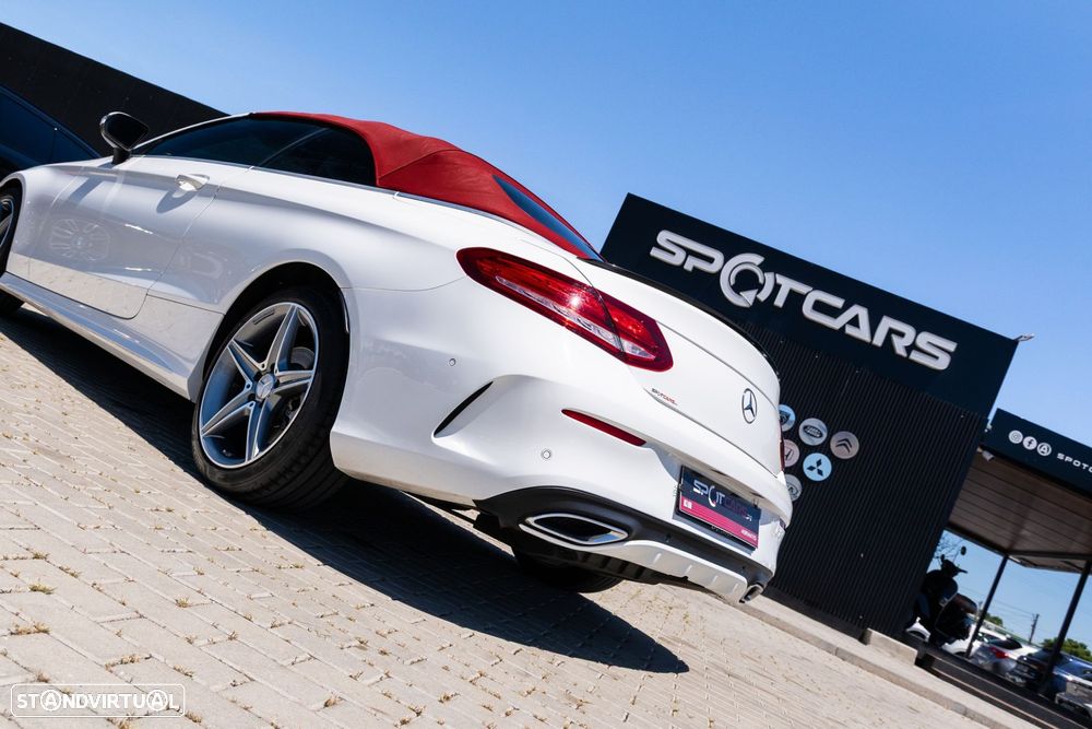 Mercedes-Benz C 220 d Cabrio AMG Line - 23