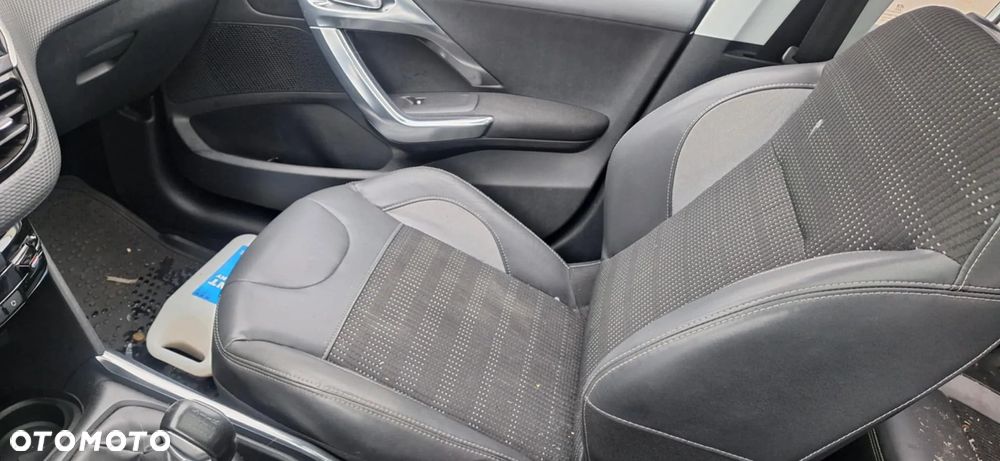 Peugeot 2008 1,6 EHDI 92KM turbosprężarka turbina - 9