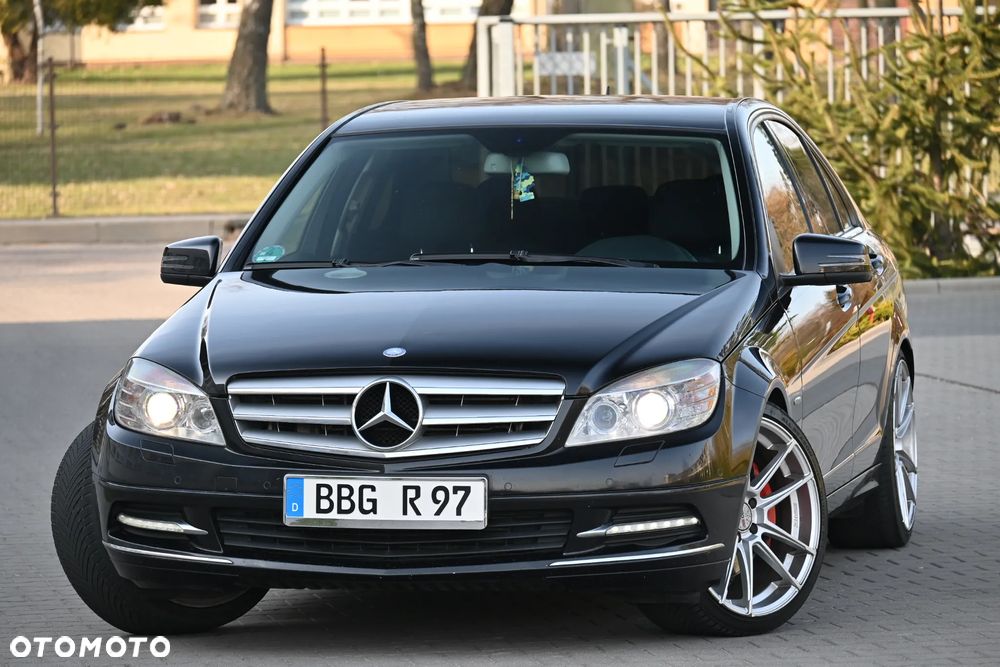 Mercedes-Benz Klasa C 350 CDI DPF 7G-TRONIC BlueEFFICIENCY Avantgarde - 8