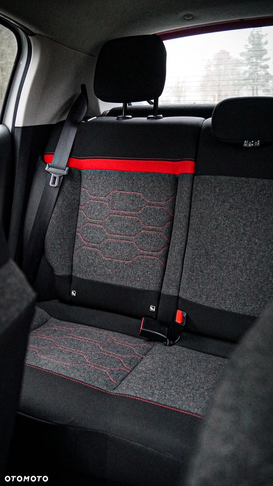 Citroën C3 1.2 PureTech Shine - 9