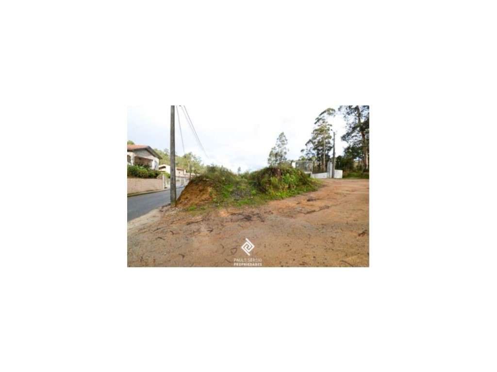 Terreno situado na Freguesia de Argoncilhe, com área total de 3400m... - Grande imagem: 2/15