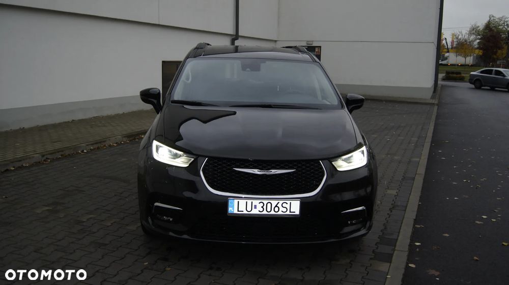 Chrysler Pacifica - 7