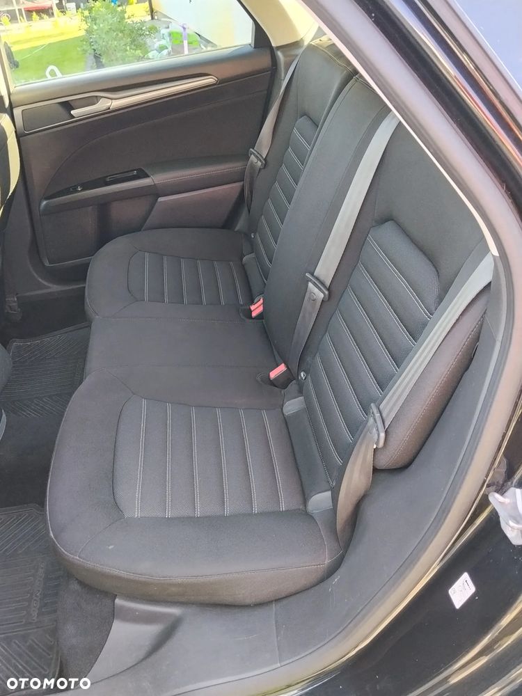 Ford Mondeo 1.5 EcoBoost Ambiente Plus - 11