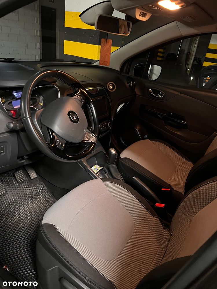 Renault Captur - 23