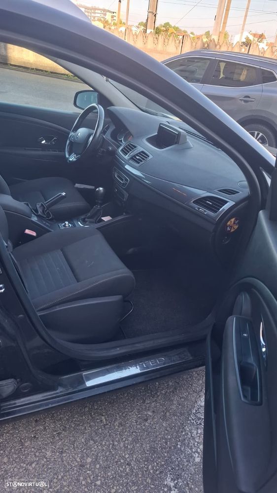 Renault Mégane Grand Coupe - 3
