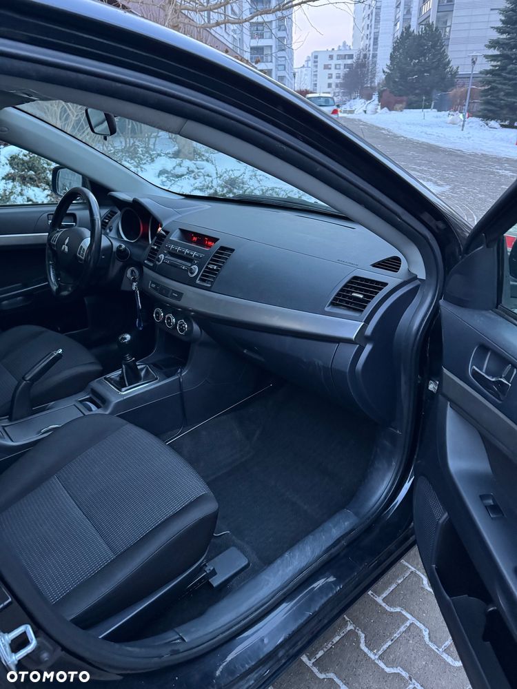 Mitsubishi Lancer 1.8 Inform - 10