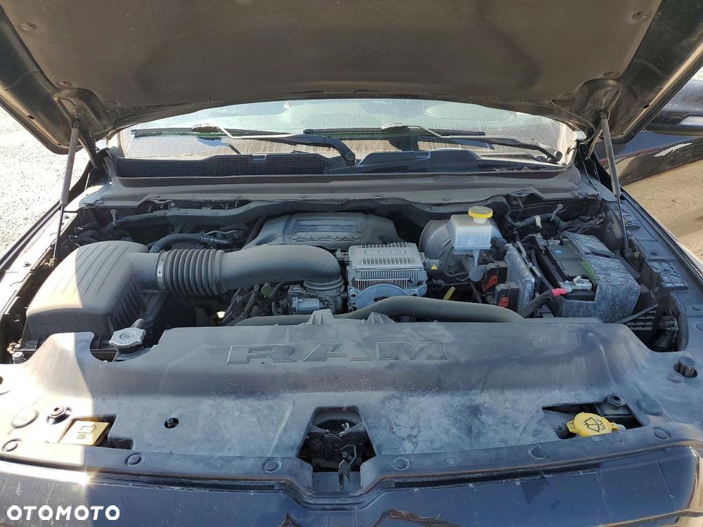Dodge RAM 5.7 4x4 - 10