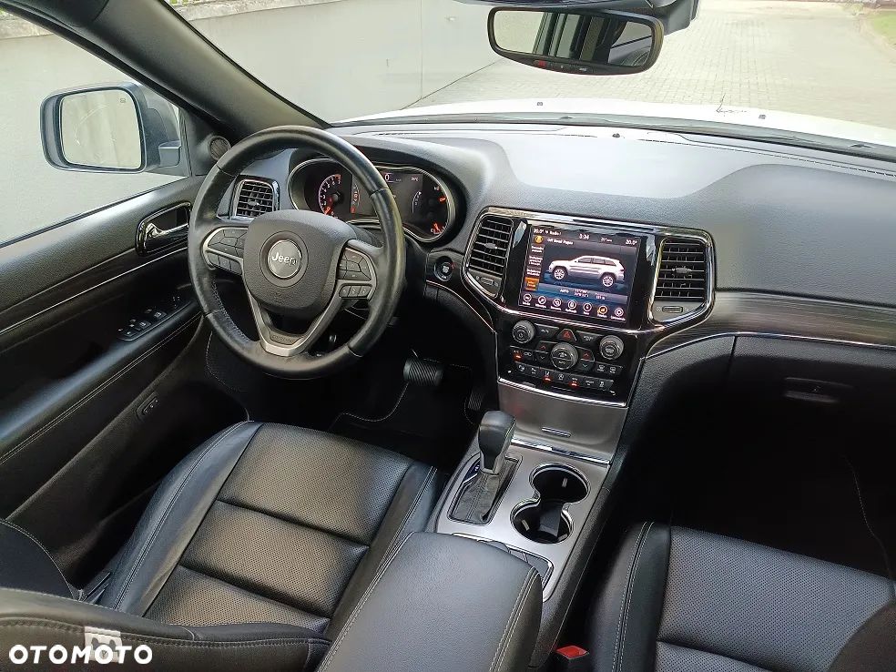 Jeep Grand Cherokee - 10