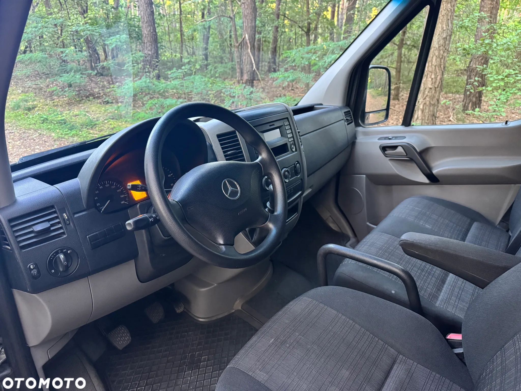 Mercedes-Benz Sprinter - 5