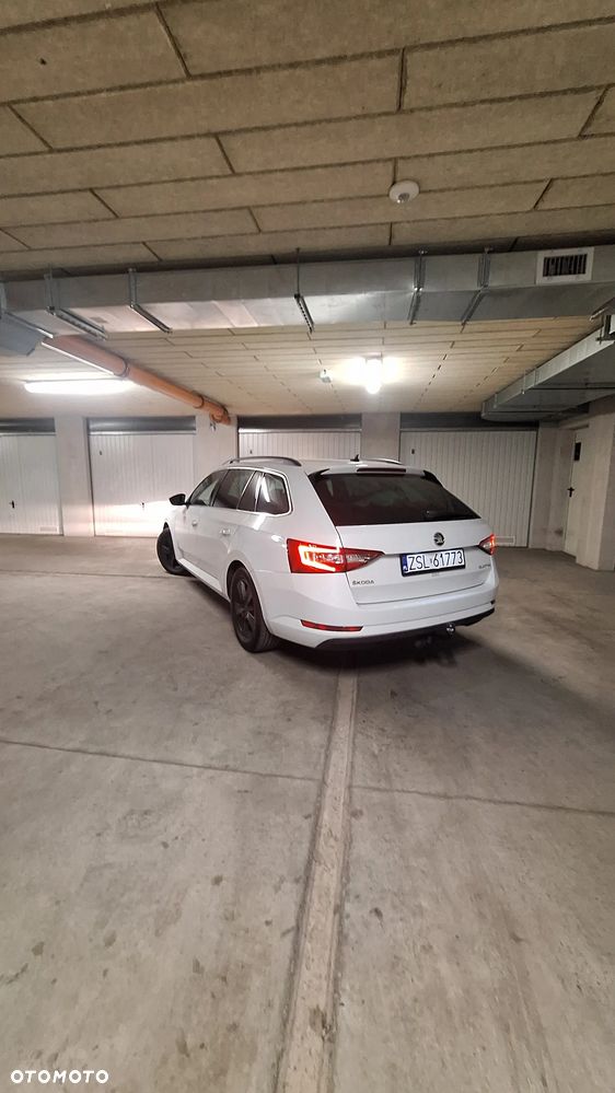 Skoda Superb 1.6 TDI Style - 24