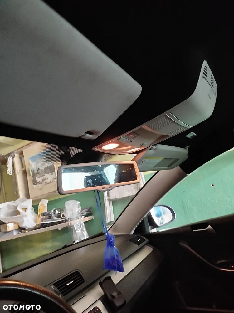 Volkswagen Passat 2.0 TDI Comfortline - 15