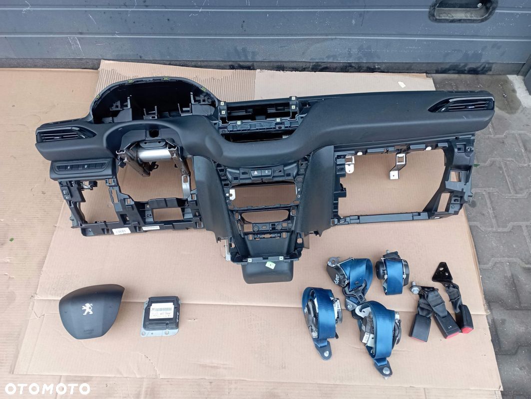 PEUGEOT 208 LIFT KONSOLA AIRBAG SENSOR PASY KOMPLET EUROPA - 1