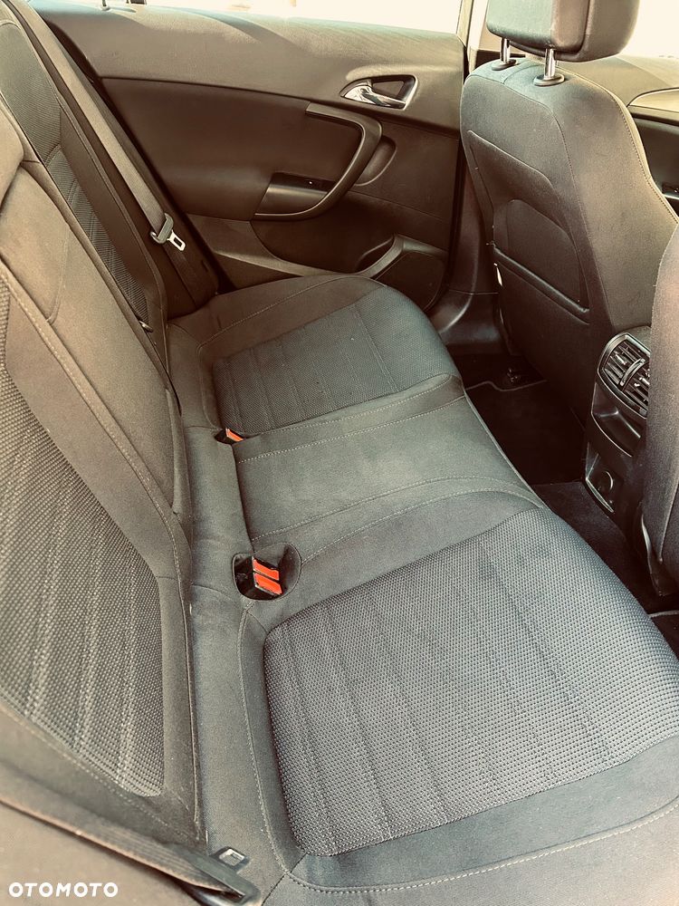 Opel Insignia 1.6 T Sport - 12