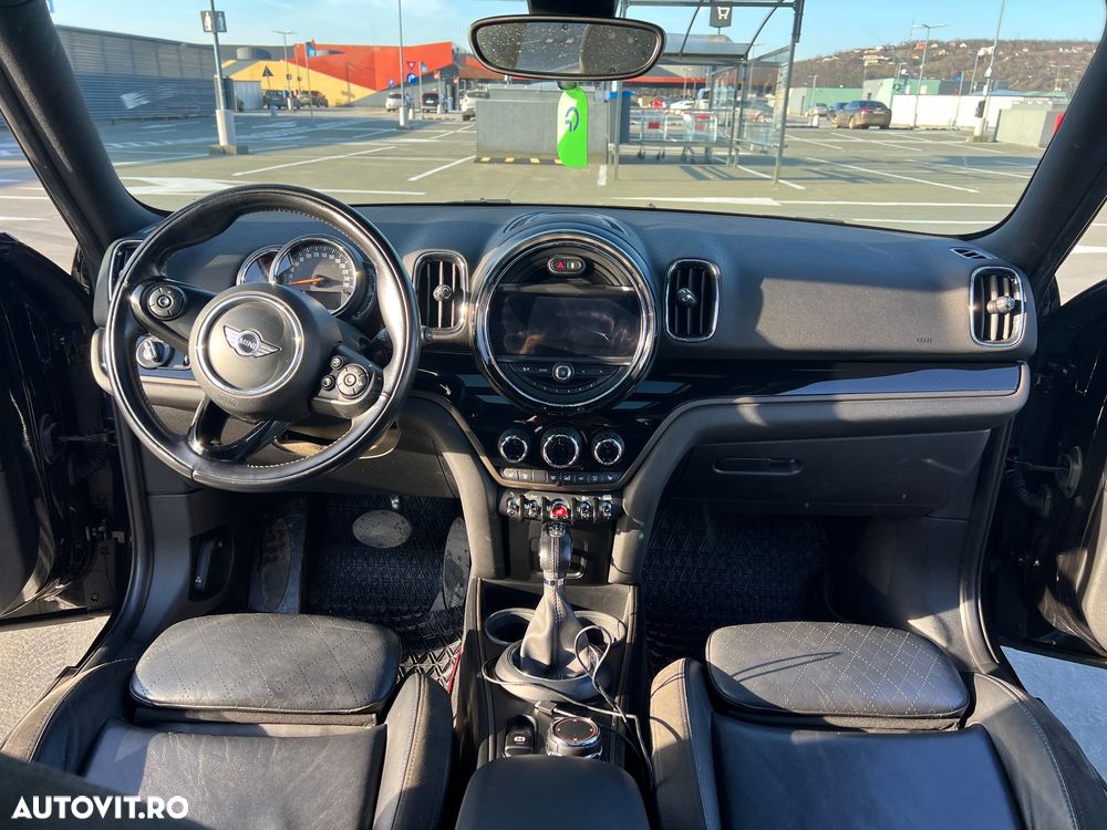 Mini Countryman Cooper SD ALL4 AT - 13