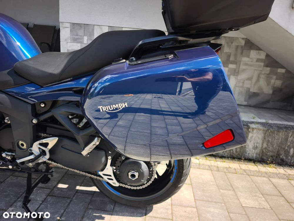 Triumph Sprint - 34