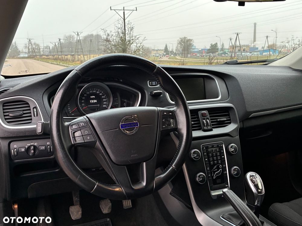 Volvo V40 D2 Momentum - 13