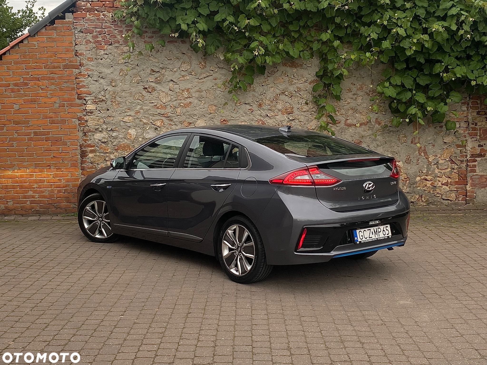 Hyundai IONIQ hybrid Premium - 6