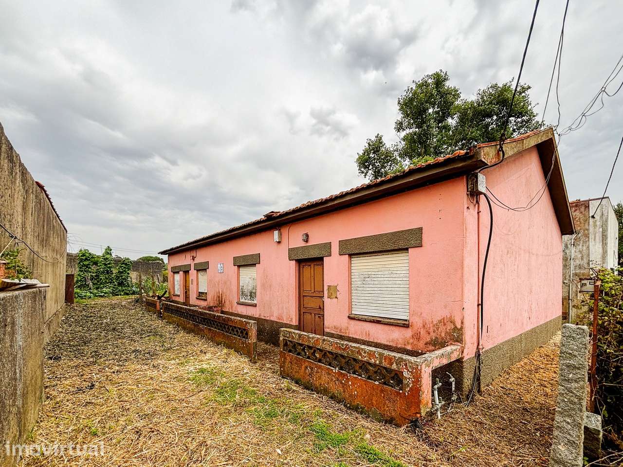 Moradia T2+2 Geminadas para remodelar em Silvalde, Espinho - Grande imagem: 5/28