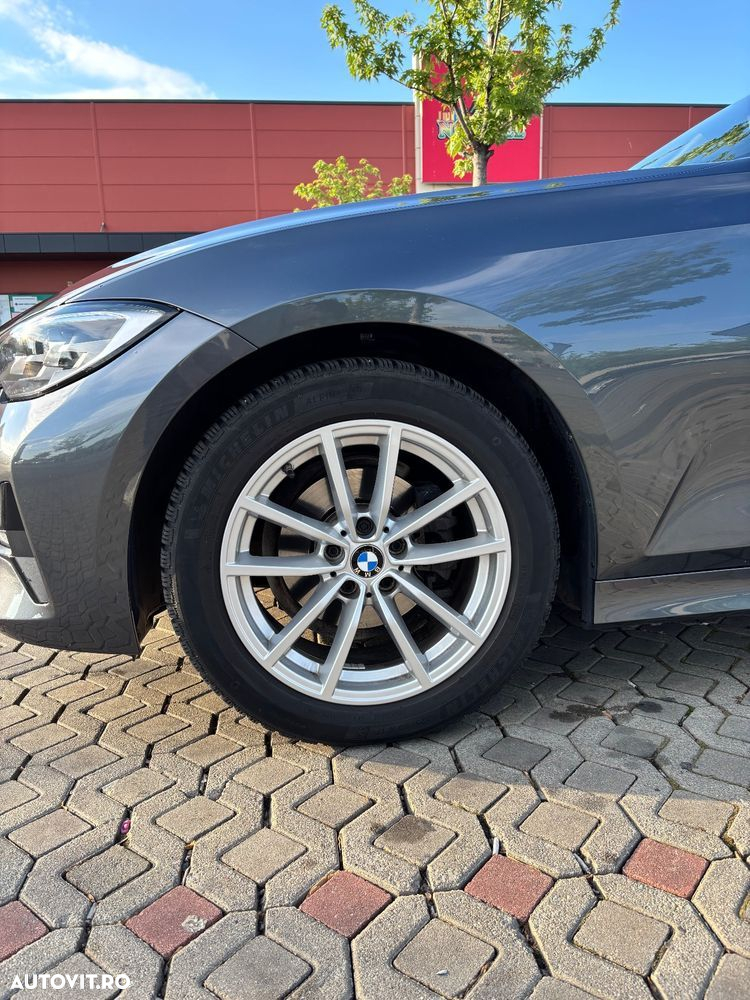 BMW Seria 3 - 36
