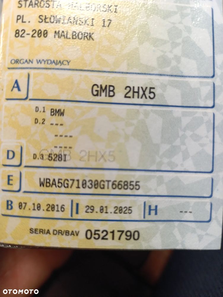 BMW Seria 5 528i xDrive - 9