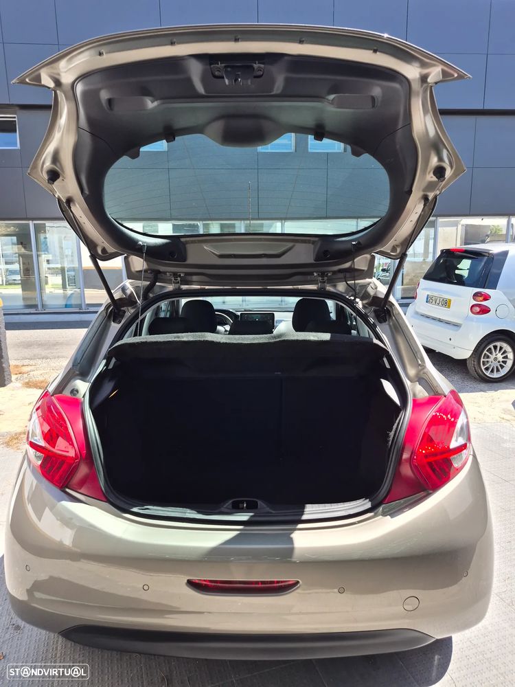 Peugeot 208 1.6 e-HDi Active 95g - 10
