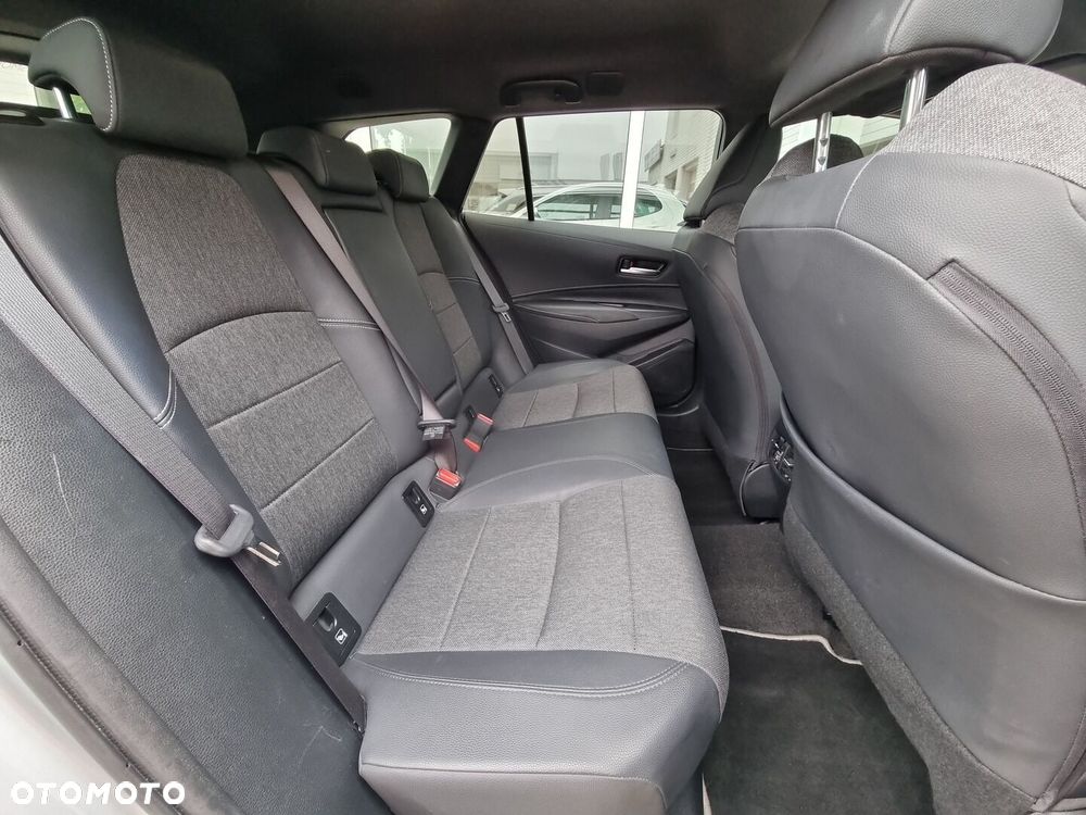 Toyota Corolla 2.0 Hybrid Style - 11