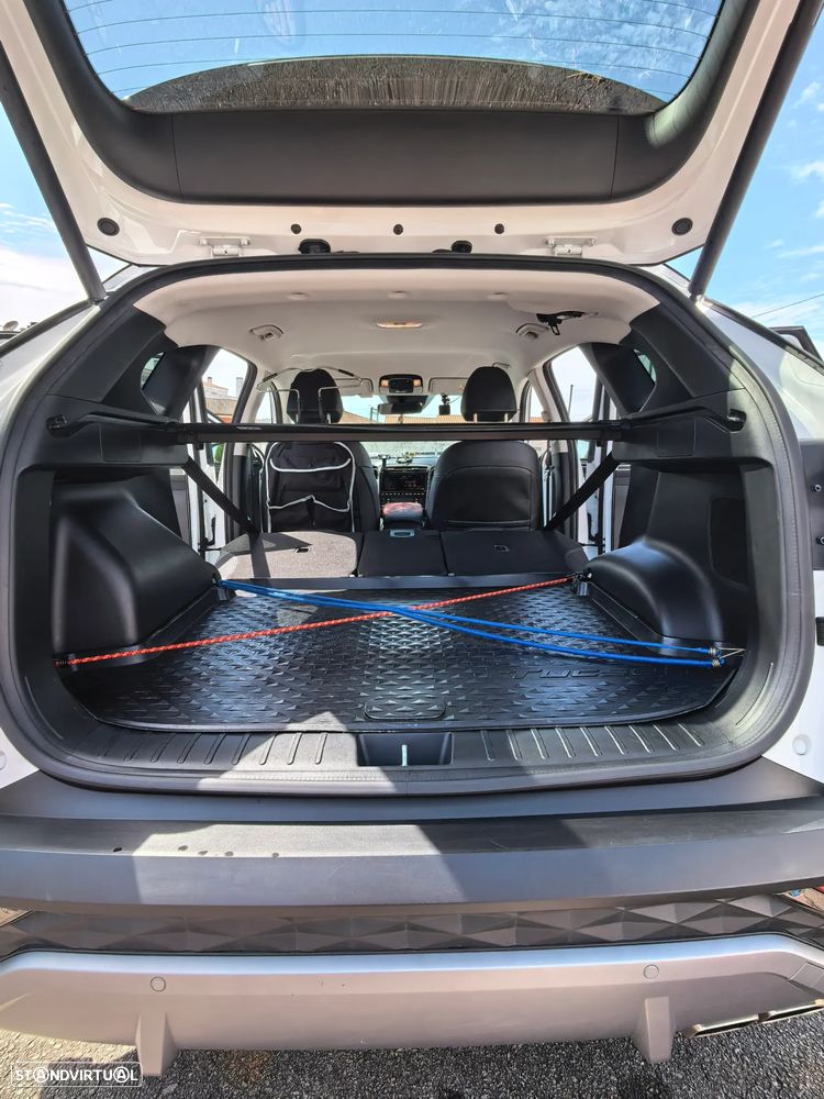 Hyundai Tucson 1.6 T-GDI HEV Vanguard - 21