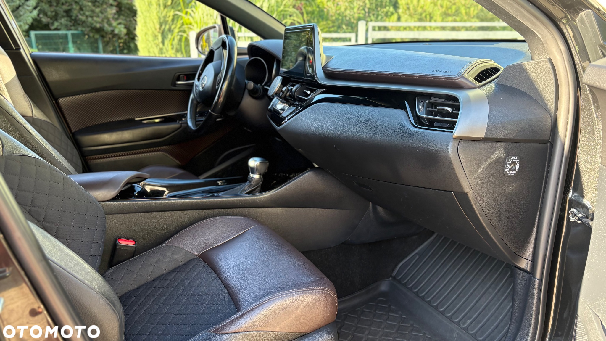 Toyota C-HR 1.8 Hybrid Prestige - 12