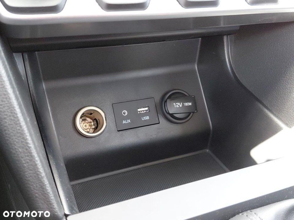 Hyundai Elantra - 20