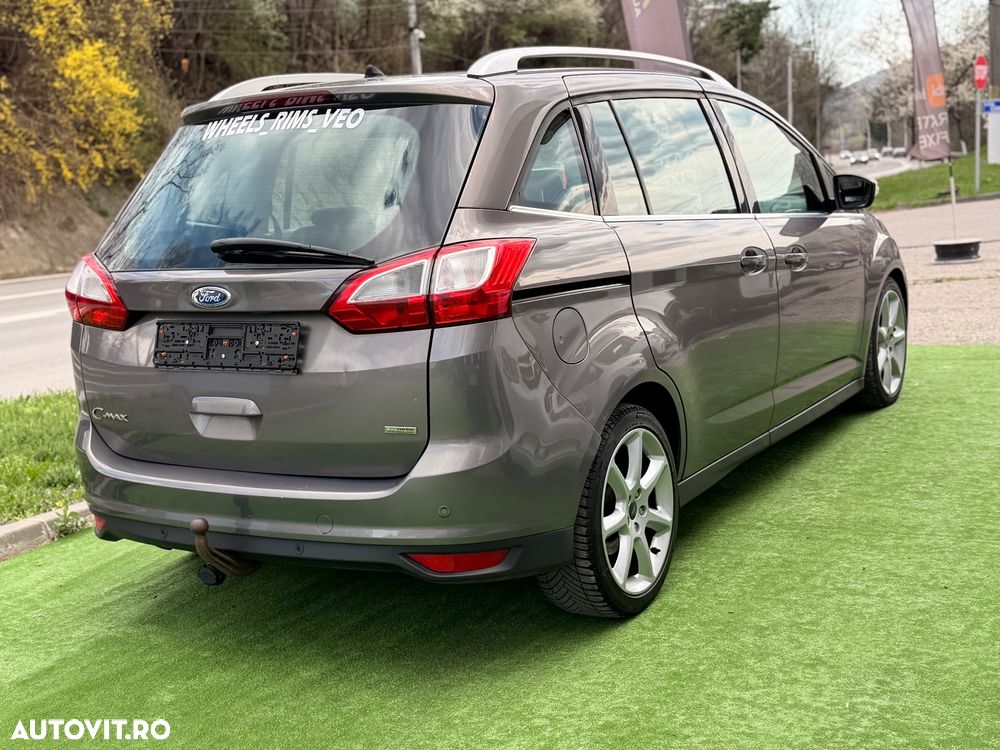 Ford Grand C-Max - 11