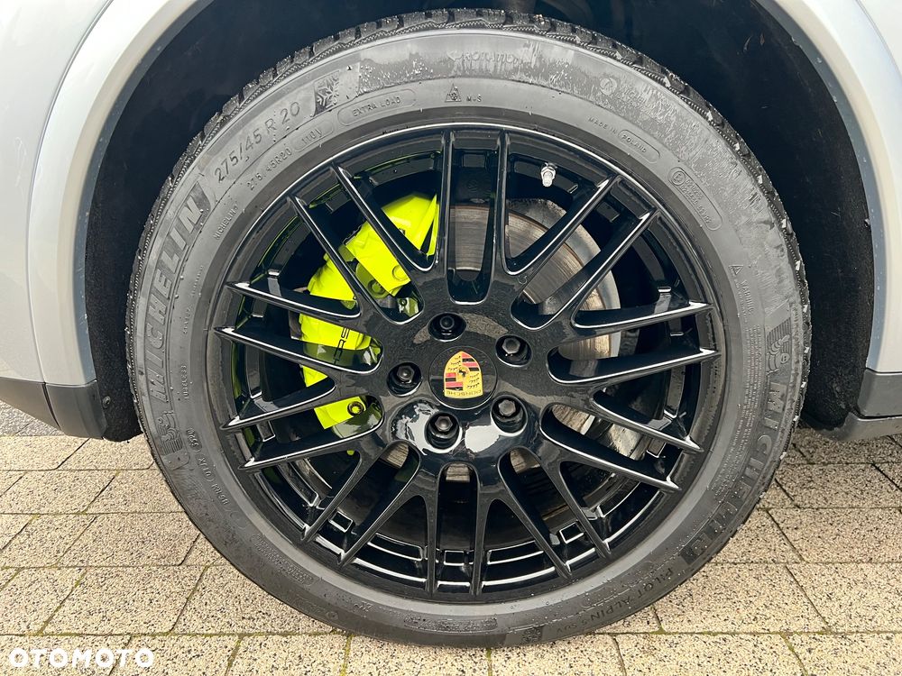 Porsche Cayenne S E-Hybrid - 26