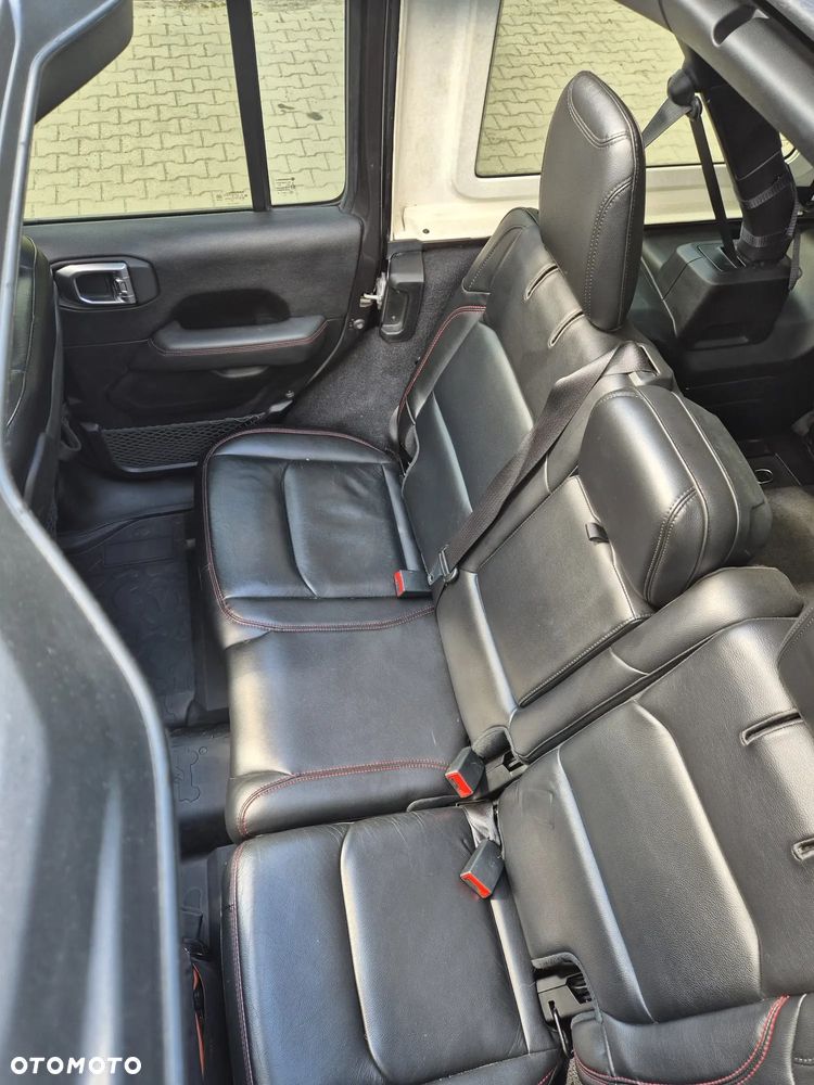 Jeep Wrangler - 29