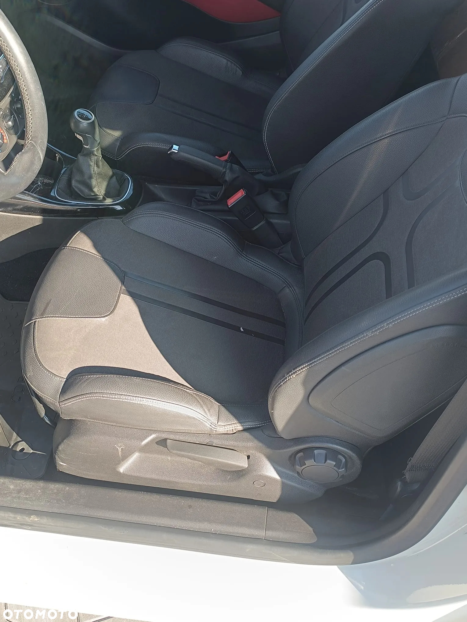 Opel Adam 1.2 - 15