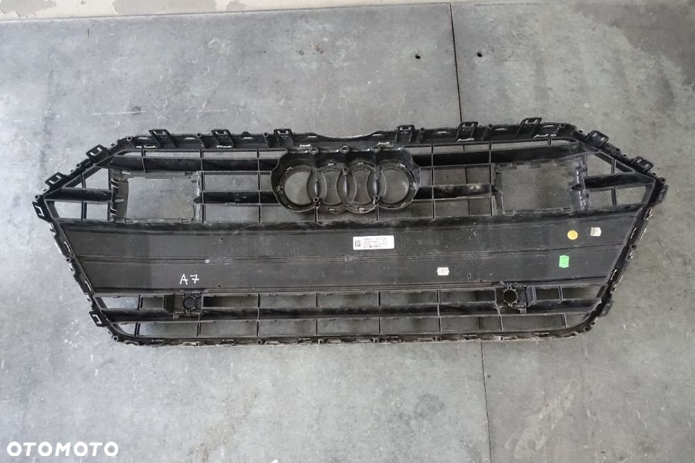 ATRAPA GRILL AUDI A7 C8 18r.- RADAR  4K8853651A - 4