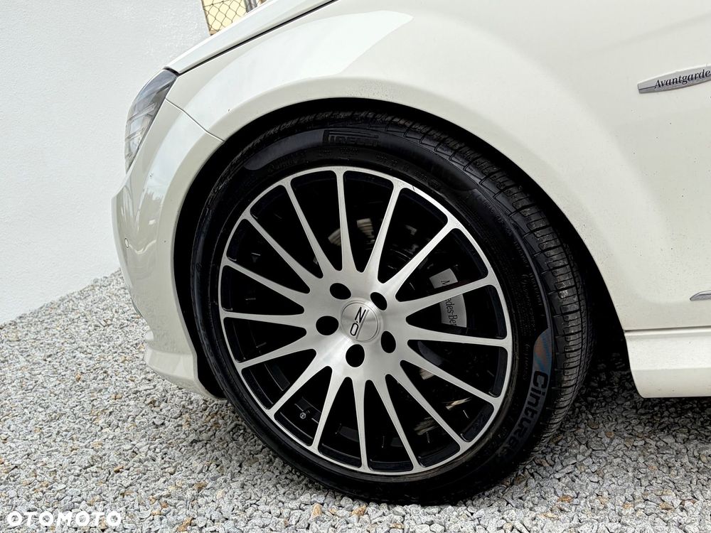 Mercedes-Benz Klasa C - 9