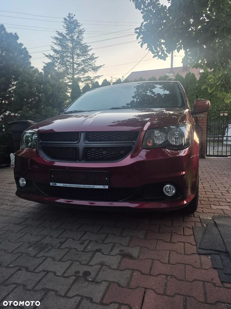 Dodge Grand Caravan 3.6 R/T - 10