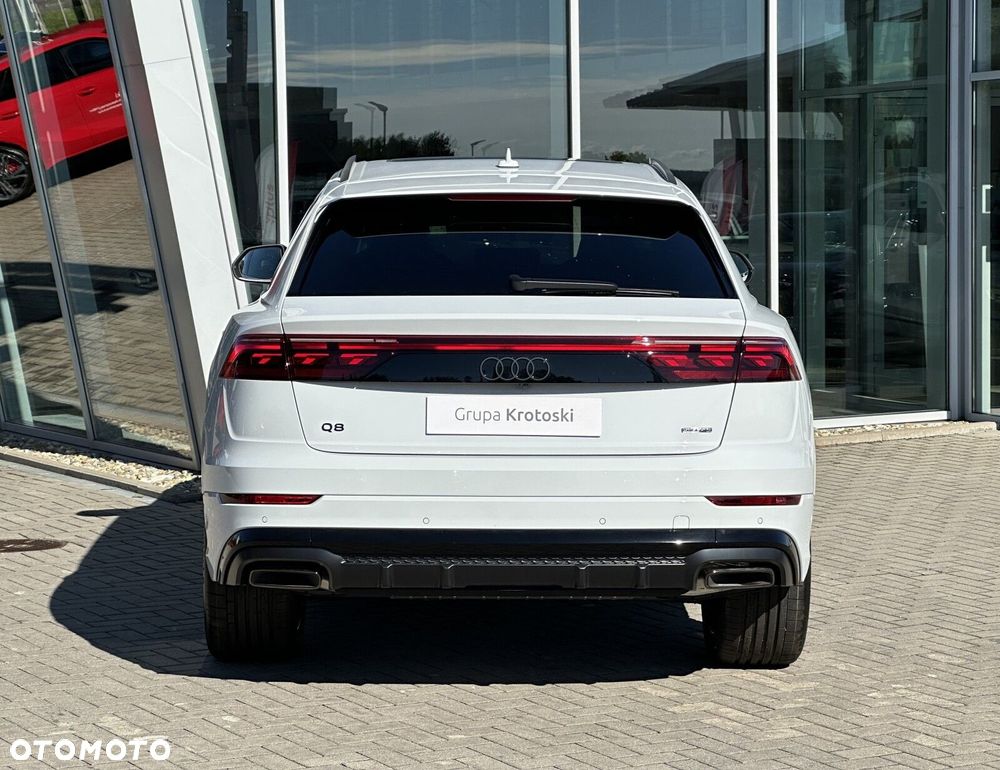Audi Q8 - 7