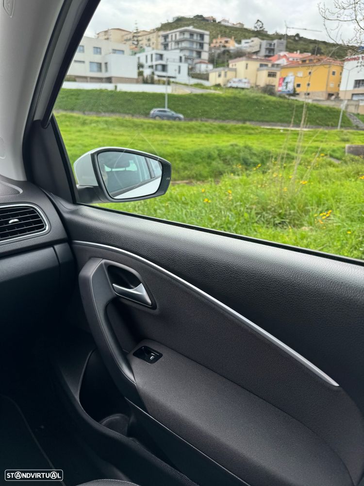 VW Polo 1.2 TSi (Blue Motion ) DSG Highline - 24