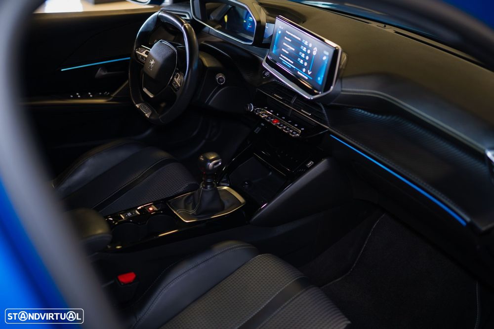 Peugeot 208 1.2 PureTech GT Line - 32