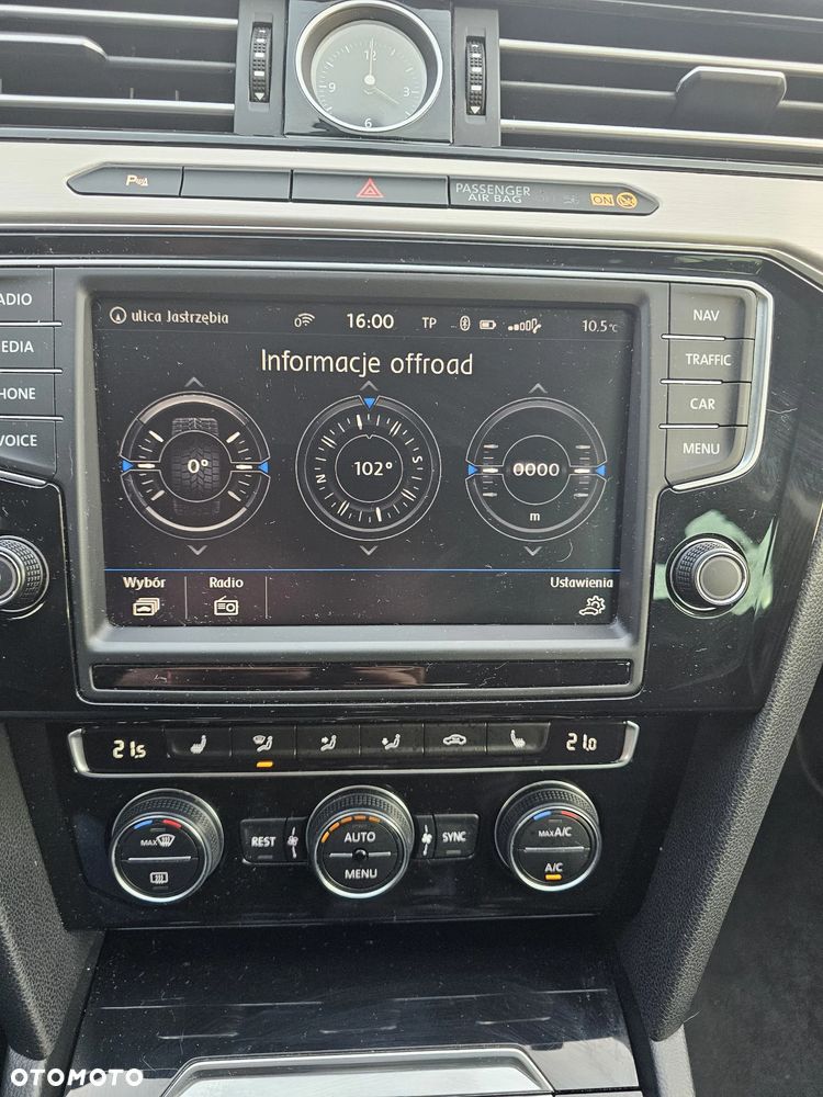 Volkswagen Passat Variant 2.0 TDI BMT Highline - 24