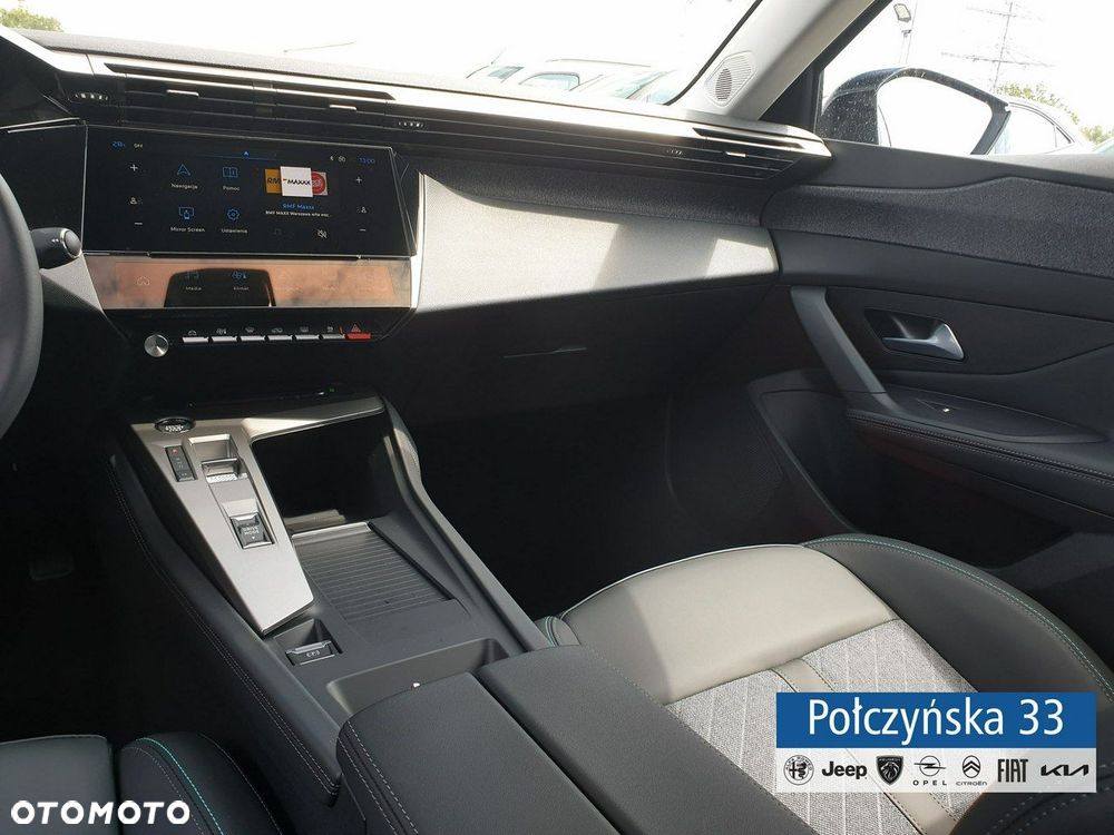 Peugeot 408 - 26