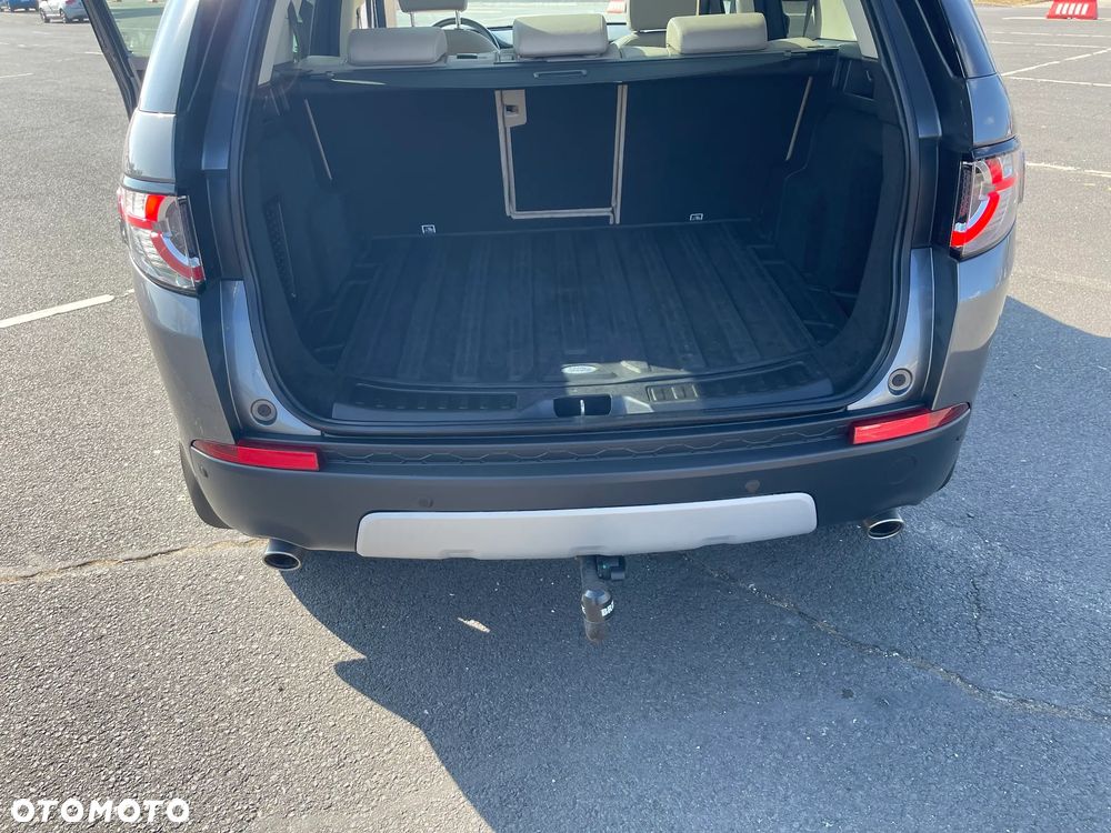 Land Rover Discovery Sport - 8