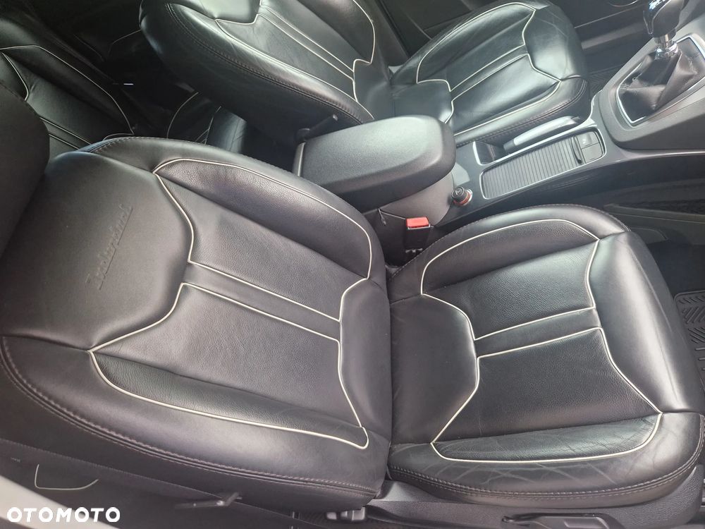 Ford Kuga 2.0 TDCi Individual - 18