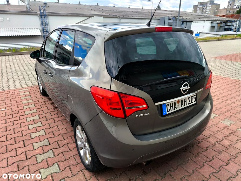 Opel Meriva 1.4 T Cosmo - 14