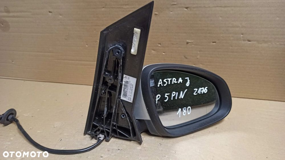 # LUSTERKO PRAWE 5 PIN OPEL ASTRA J Z176 - 2