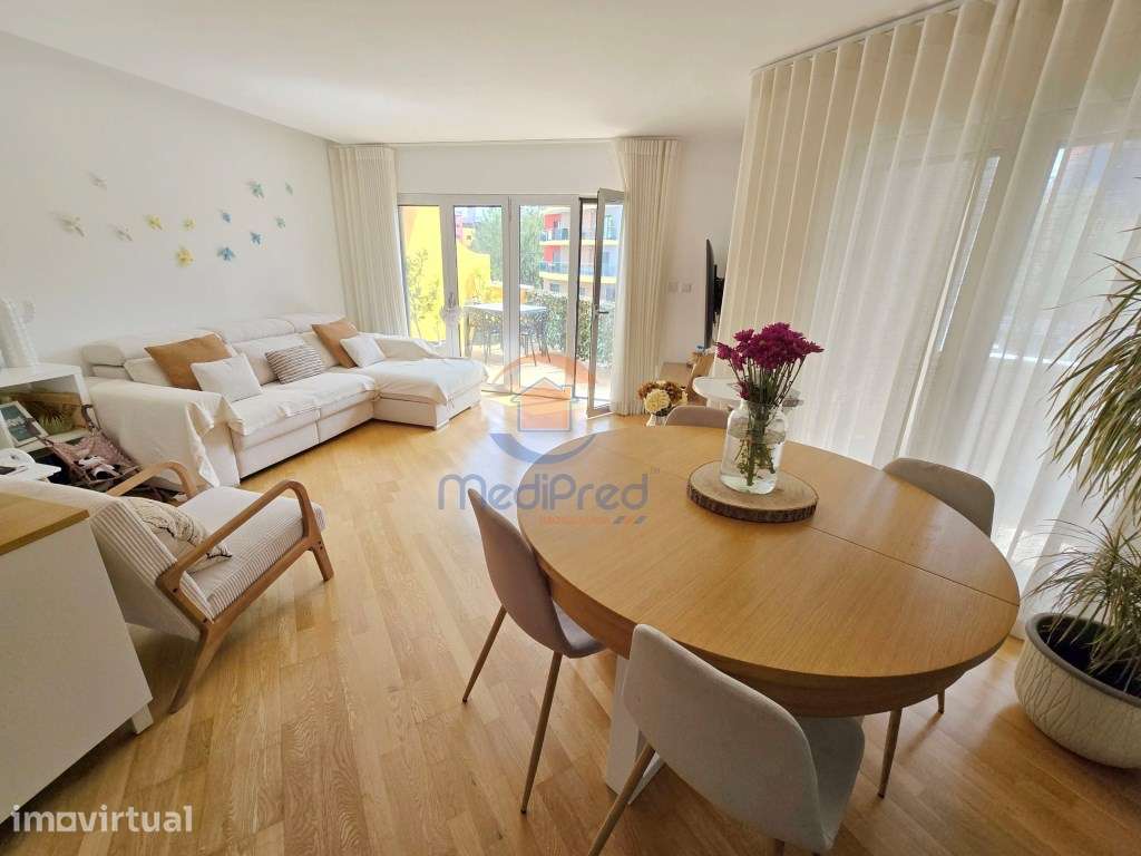 Apartamento T2 PREMIUM com Terraço, BOX e Arrecadação | Urbanização... - Grande imagem: 2/38